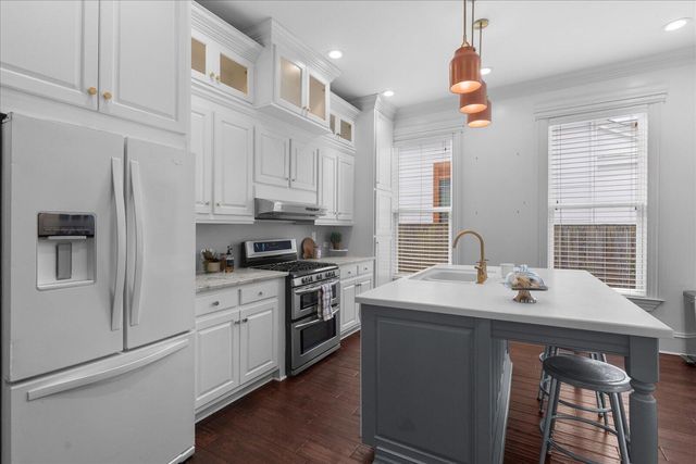 2111 Kirby Avenue, Chattanooga, TN 37404