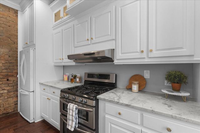 2111 Kirby Avenue, Chattanooga, TN 37404