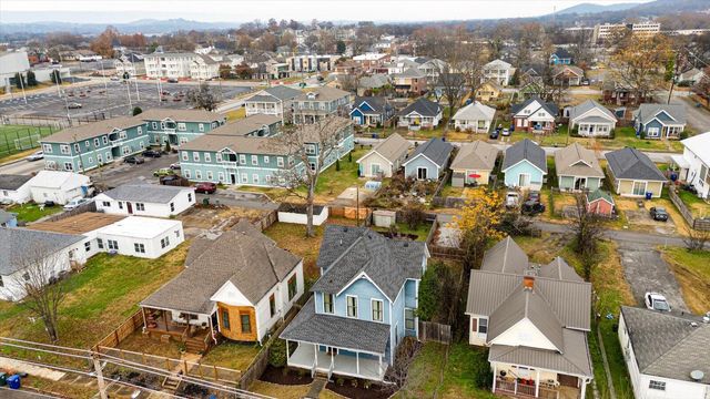 2111 Kirby Avenue, Chattanooga, TN 37404