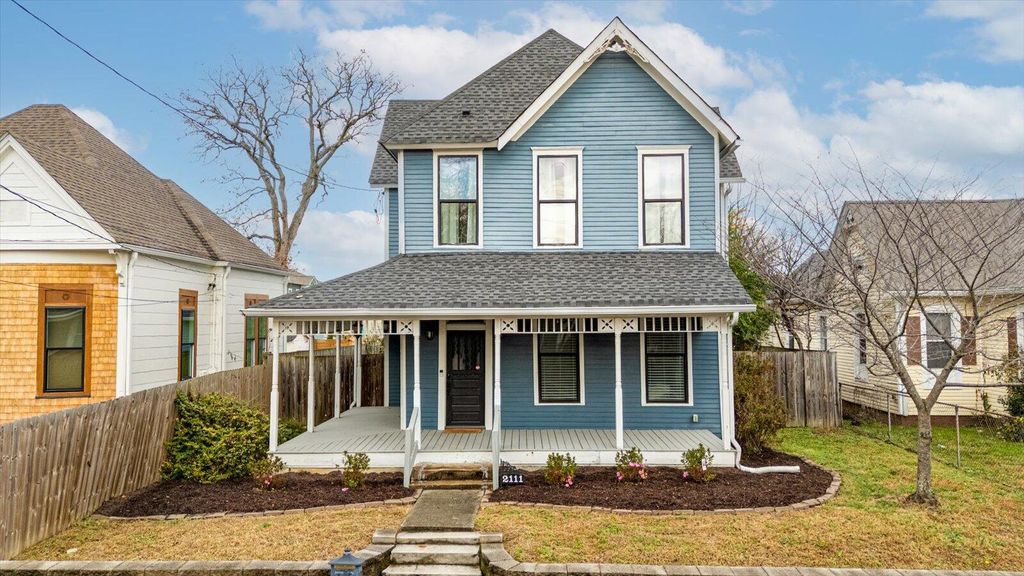 2111 Kirby Avenue, Chattanooga, TN 37404