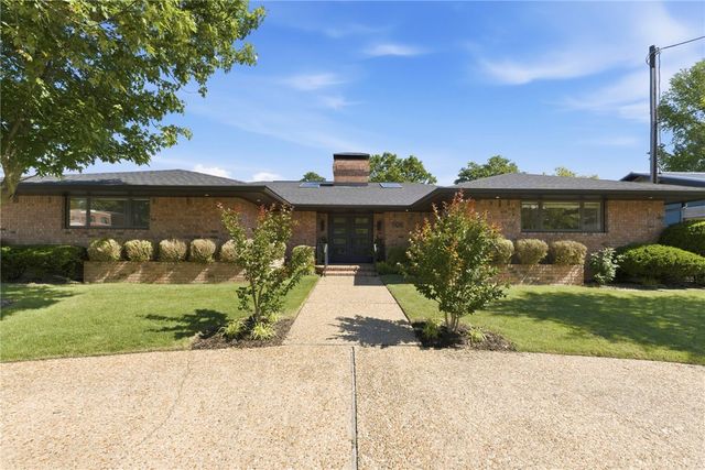 506 W Lakeview Drive, Springdale, AR 72764