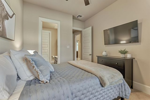 362 Cadence Hills Drive, Conroe, TX 77318