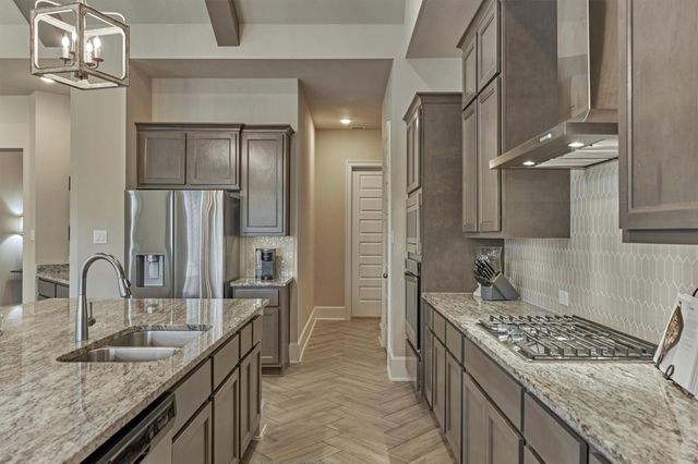 362 Cadence Hills Drive, Conroe, TX 77318