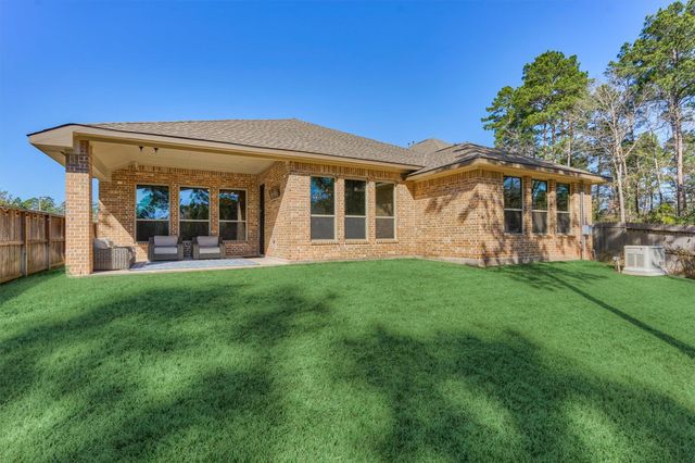 362 Cadence Hills Drive, Conroe, TX 77318