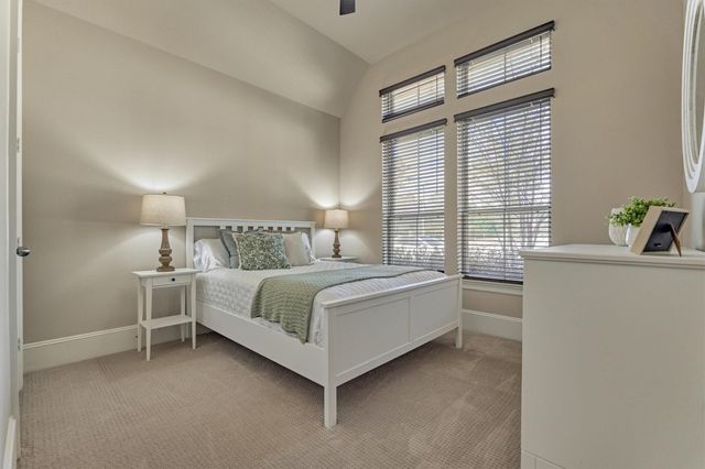 362 Cadence Hills Drive, Conroe, TX 77318