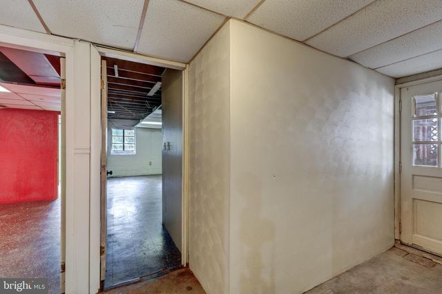 231 E HIGH ST, New Oxford, PA 17350