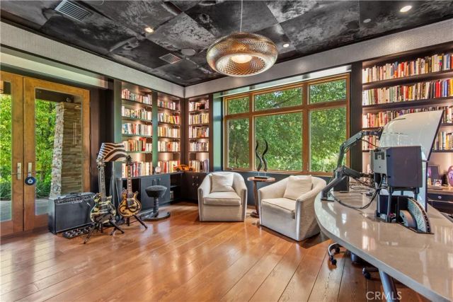 5824 JED SMITH Road, Hidden Hills, CA 91302