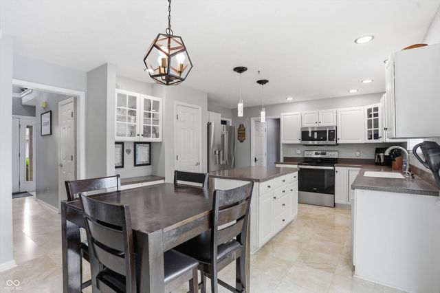 6520 Granny Smith Lane, Avon, IN 46123