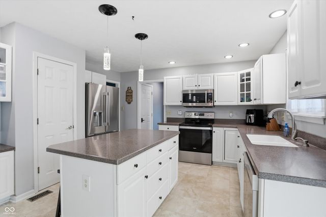 6520 Granny Smith Lane, Avon, IN 46123