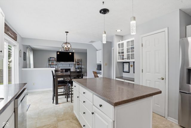 6520 Granny Smith Lane, Avon, IN 46123