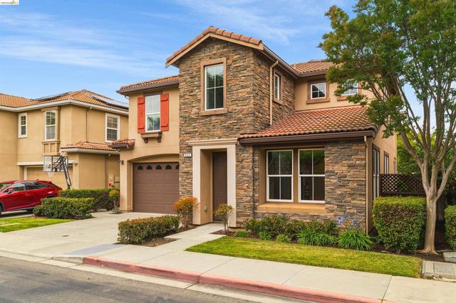 423 Toscana Way, Hayward, CA 94545