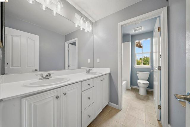 423 Toscana Way, Hayward, CA 94545