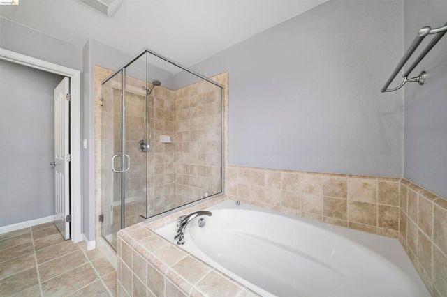 423 Toscana Way, Hayward, CA 94545