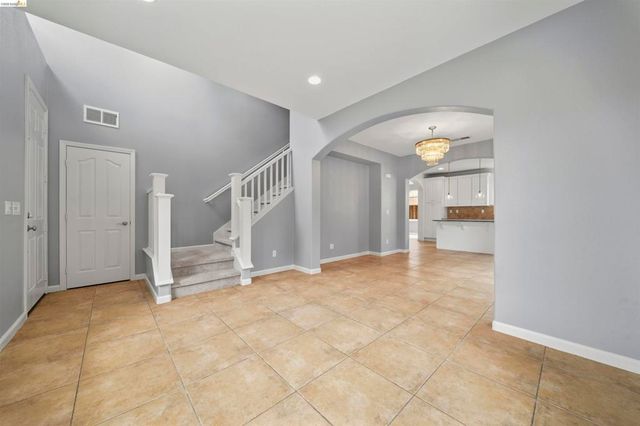 423 Toscana Way, Hayward, CA 94545