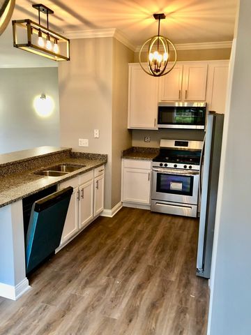 24129 W Walnut Circle, Plainfield, IL 60585