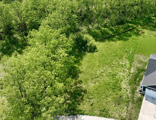 101 Douglas Drive, Brooklyn, WI 53521