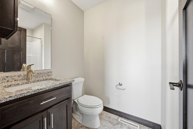 2736 70th Avenue S, Fargo, ND 58104