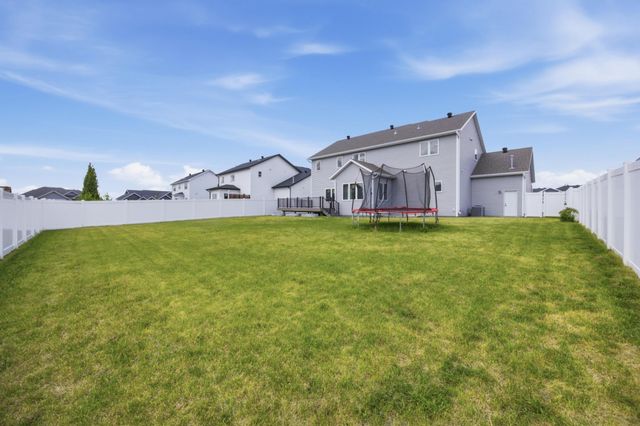 2736 70th Avenue S, Fargo, ND 58104