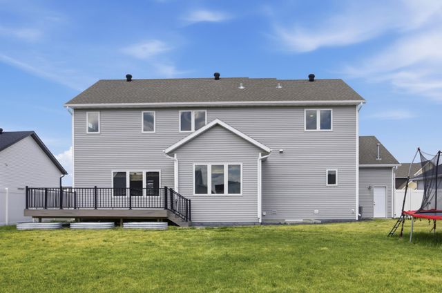 2736 70th Avenue S, Fargo, ND 58104