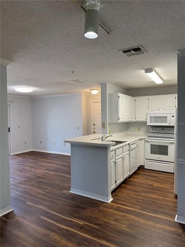 1920 SUMMER CLUB DRIVE 202, Oviedo, FL 32765