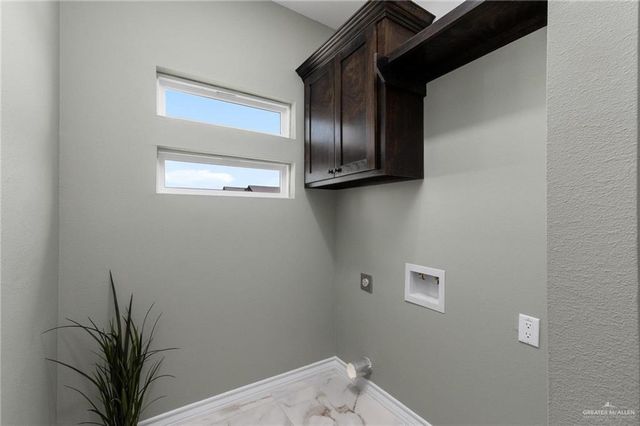 2320 Victoriano Street, Weslaco, TX 78596