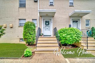 402 Cranbury Road 8, East Brunswick, NJ 08816