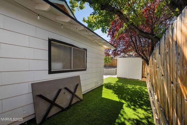 1175 Akard Drive, Reno, NV 89503