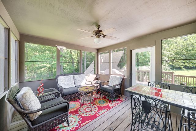 543 Windridge Drive, Chesterton, IN 46304