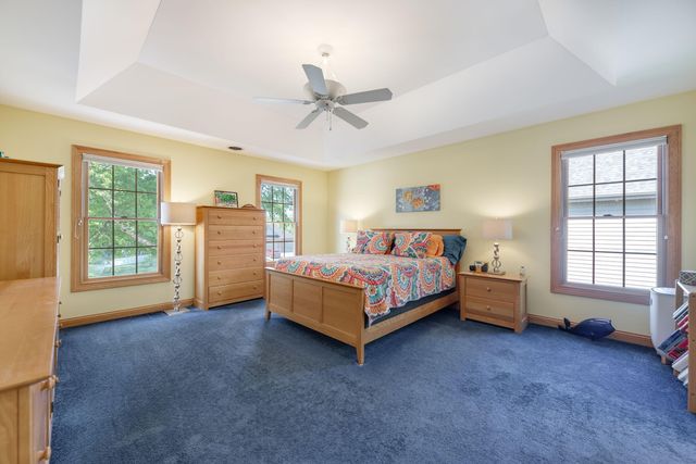 543 Windridge Drive, Chesterton, IN 46304