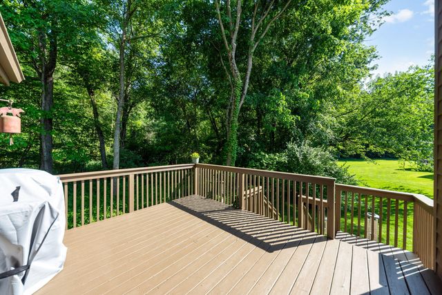 543 Windridge Drive, Chesterton, IN 46304