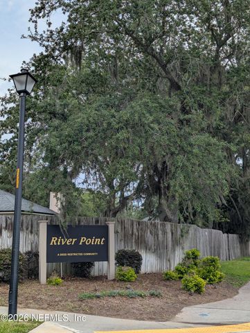 1586 N CRABAPPLE COVE Court, Jacksonville, FL 32225