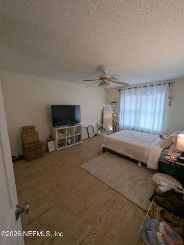 1586 N CRABAPPLE COVE Court, Jacksonville, FL 32225