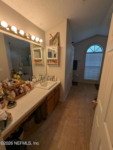 1586 N CRABAPPLE COVE Court, Jacksonville, FL 32225