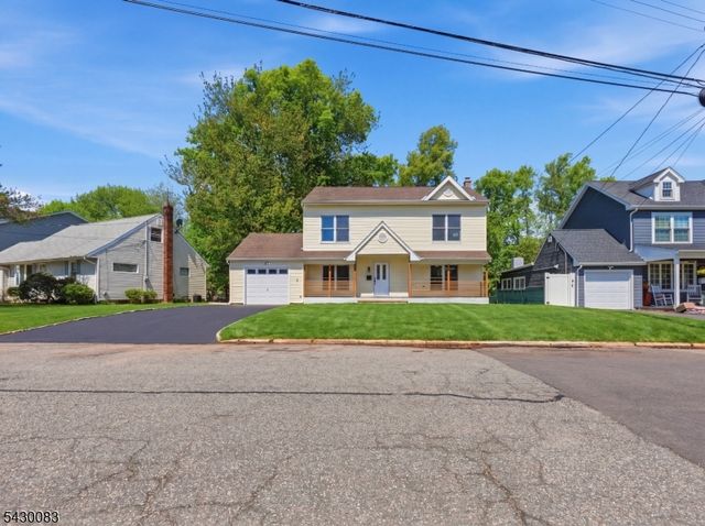 64 Longfellow Dr, Woodbridge Twp., NJ 07067