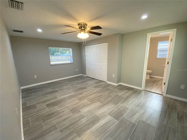 38415 9TH AVENUE, Zephyrhills, FL 33542