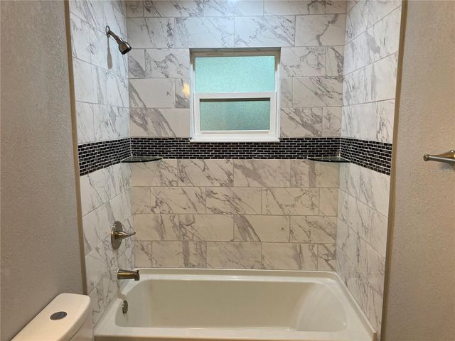 38415 9TH AVENUE, Zephyrhills, FL 33542