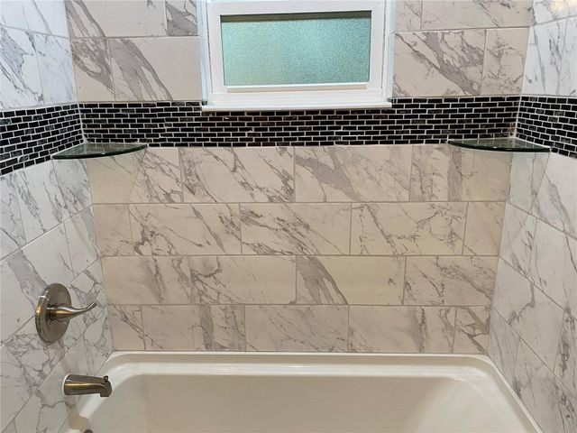 38415 9TH AVENUE, Zephyrhills, FL 33542