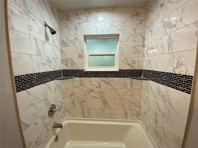 38415 9TH AVENUE, Zephyrhills, FL 33542