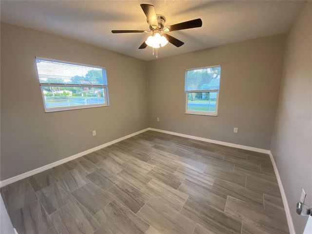 38415 9TH AVENUE, Zephyrhills, FL 33542