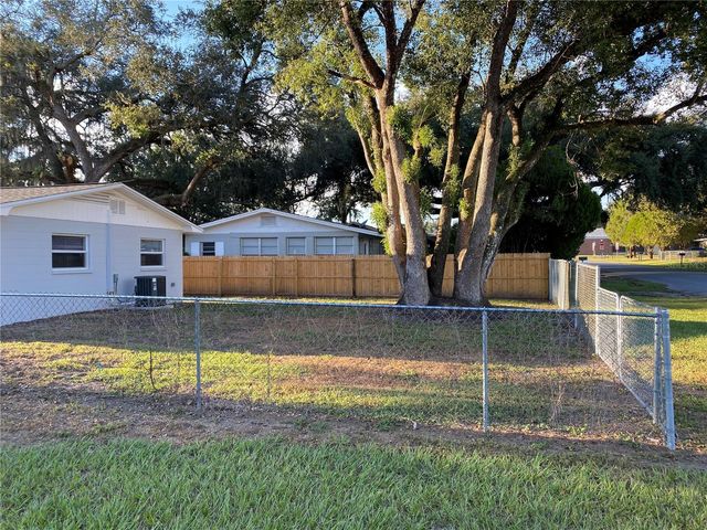 38415 9TH AVENUE, Zephyrhills, FL 33542