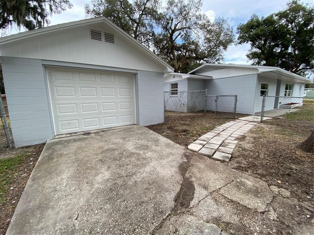 38415 9TH AVENUE, Zephyrhills, FL 33542