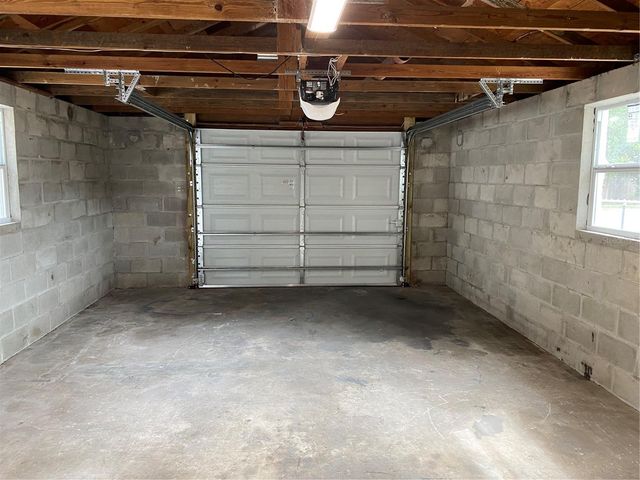 38415 9TH AVENUE, Zephyrhills, FL 33542