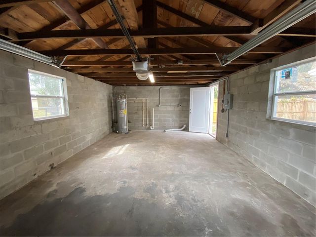 38415 9TH AVENUE, Zephyrhills, FL 33542