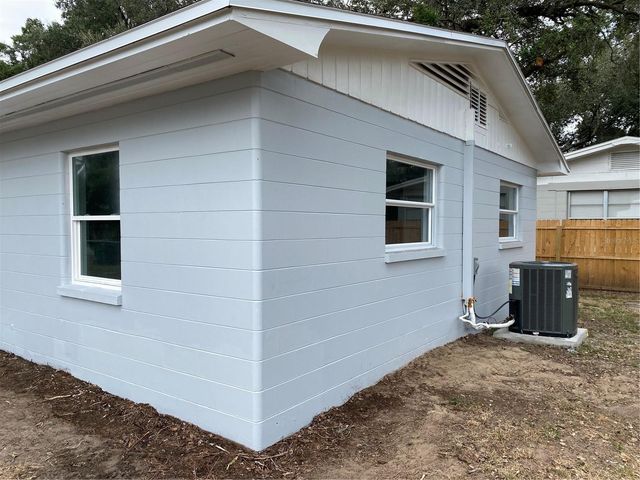 38415 9TH AVENUE, Zephyrhills, FL 33542