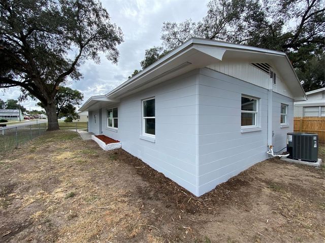 38415 9TH AVENUE, Zephyrhills, FL 33542