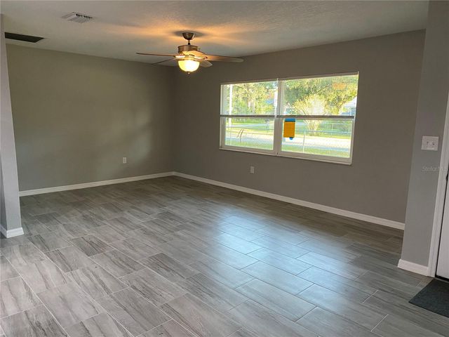 38415 9TH AVENUE, Zephyrhills, FL 33542