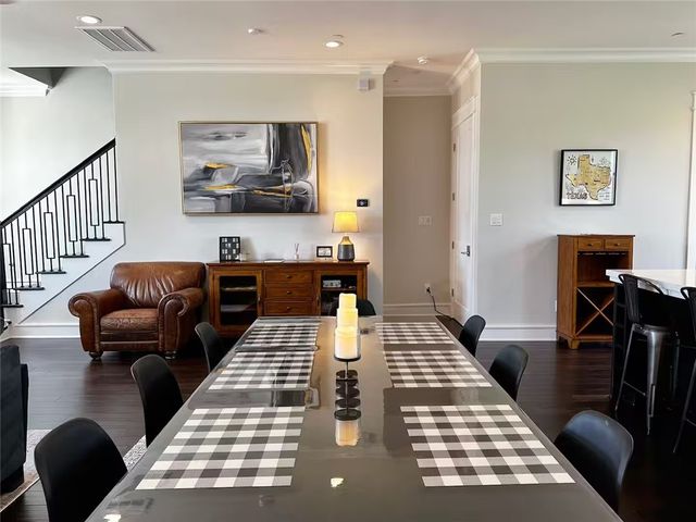 208 Tarrow Street, College Station, TX 77840