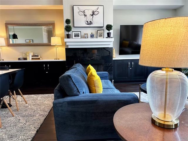 208 Tarrow Street, College Station, TX 77840