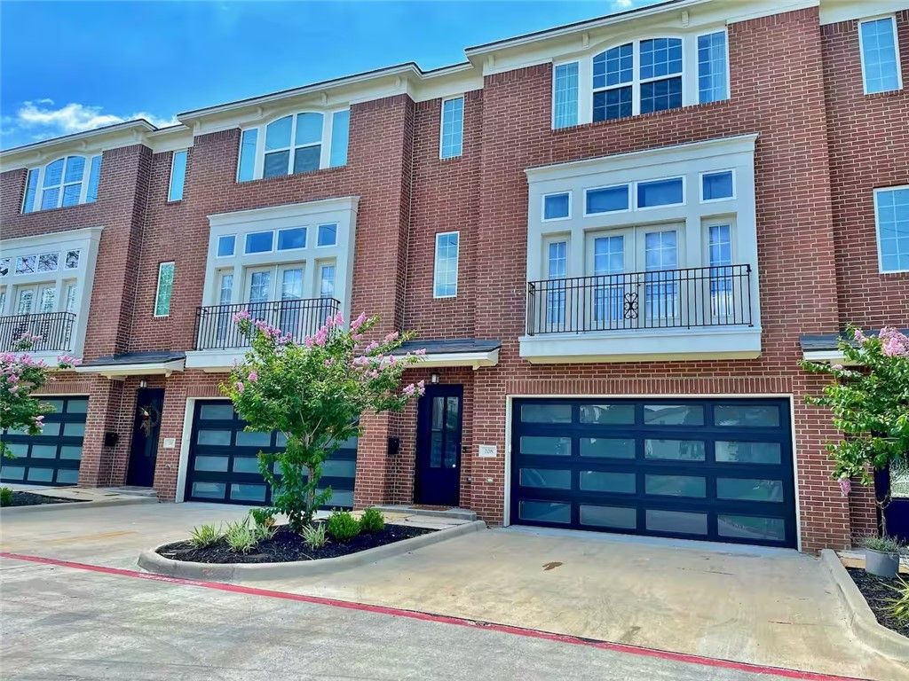 208 Tarrow Street, College Station, TX 77840