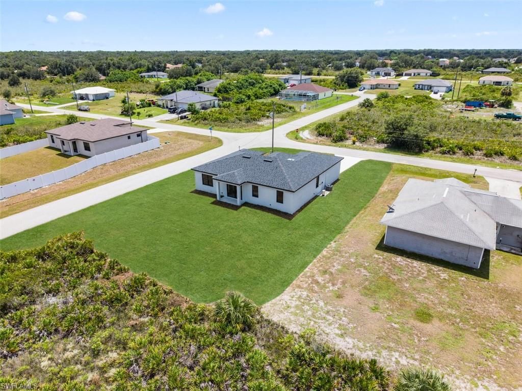 2700 69th ST W, LEHIGH ACRES, FL 33971 — photo 4